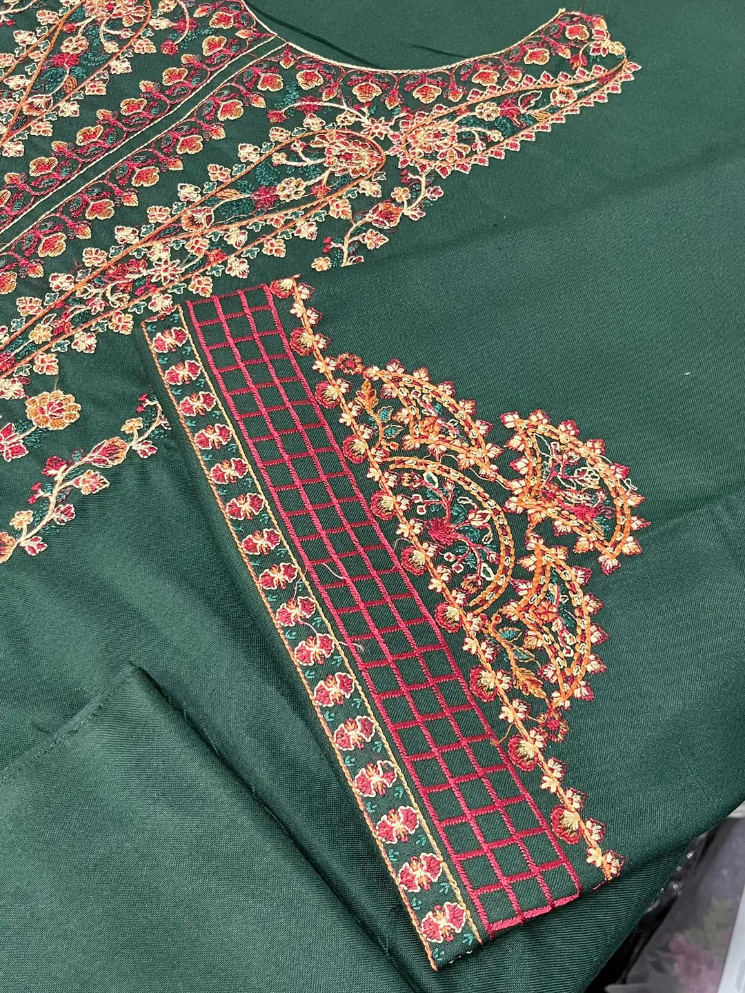 HUSSAIN REHAR 3 Pcs Unstitched Embroidered Suit